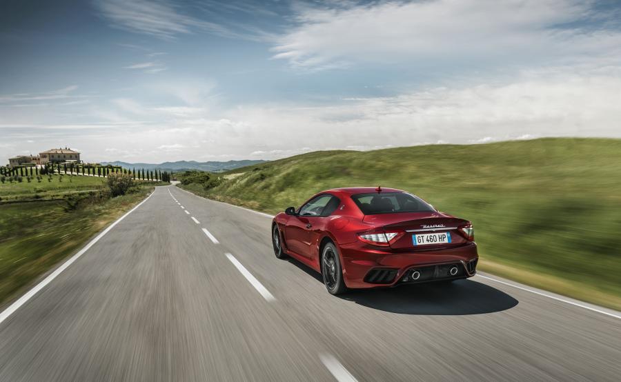  Maserati GranTurismo MC 2017 года  (фото 17 из 70)